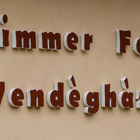 Hotel Zimmer Feri Vendeghaz Abaújszántó Zewnętrze zdjęcie
